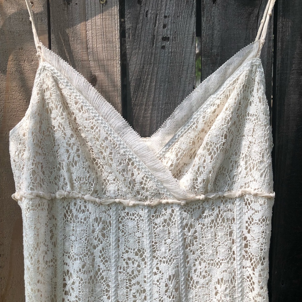 Elie Tahari Lace Dress - Picture 4 of 8